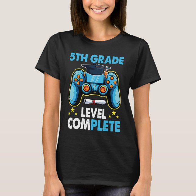 Camiseta 5th Grade Graduation Level Complete Gamer 2023 (Frente)