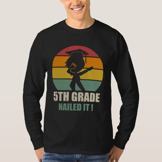 Camiseta 5Th Grade Nailed It  Graduation Dab 2021 (Frente)