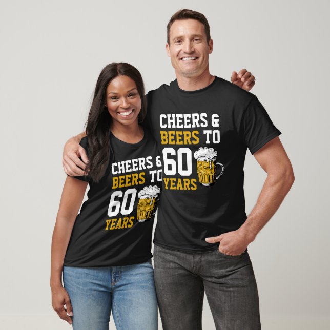 Camiseta 60º Aniversário Cheers & Beers a 60 anos (Unissex)