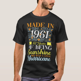Camiseta 62 Anos De Sol Misturado Com Uma Pequena Hora