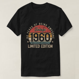 Camiseta 64 Anos Sendo Incrível 64º Aniversário Retrô