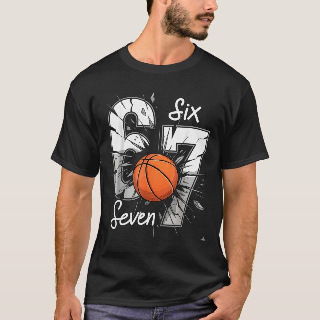 Camiseta 67 Basketball Six Seven 6 7 Meme 67  (Frente)