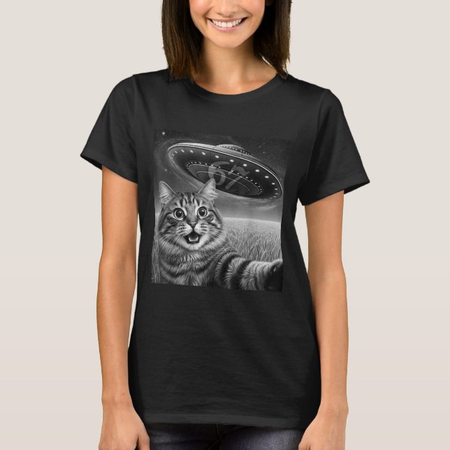 Camiseta 67 Cat Selfie With Alien Ufos Funny Cat Six Seven  (Frente)