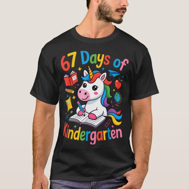 Camiseta 67 Days Of Kindergarten Cute Unicorn For Teachers  (Frente)