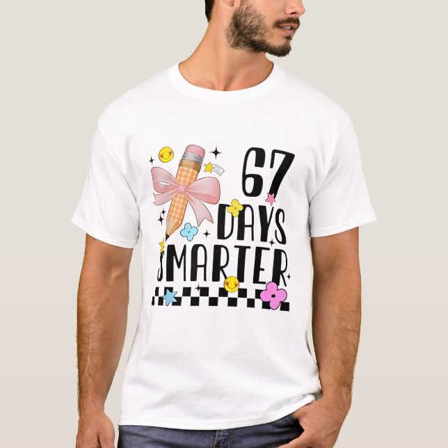 Camiseta 67 Days of School Funny 67 Days Smarter Student Te (Frente)