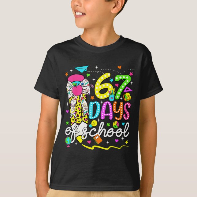 Camiseta 67 Days Of School Girls Coquette Bow Pencil 67 Day (Frente)