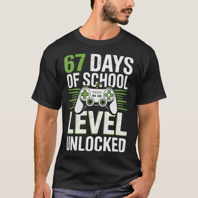 Camiseta 67 Days of School Level Unlocked  retro (Frente)