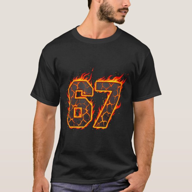 Camiseta 67 Flames Meme Six Seven Fire Funny Gen Alpha Slan (Frente)