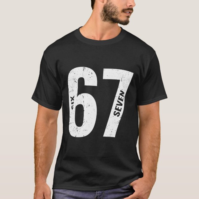 Camiseta 67 Meme Divertido Seis Sete Retro  (Frente)