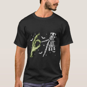 Camiseta 67 Meme Esqueleto Mão de Zumbi 6 7 Halloween Seis 