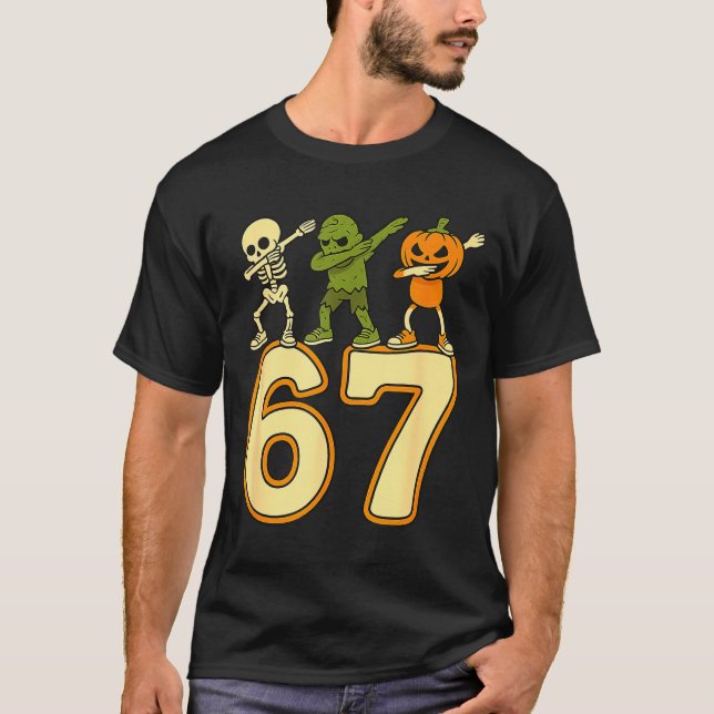 Camiseta 67 Meme Funny Halloween Numbers Six Seven Men Wome (Frente)