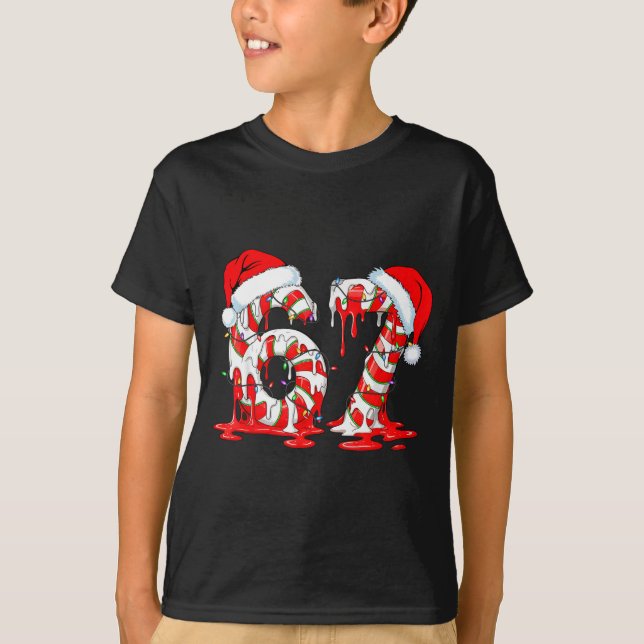 Camiseta 67 Meme Six Seven Candy Canes Drip Christmas Pajam (Frente)