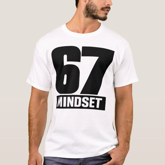 Camiseta 67 MINDSET – Bold Design for a Strong Mentality (Frente)