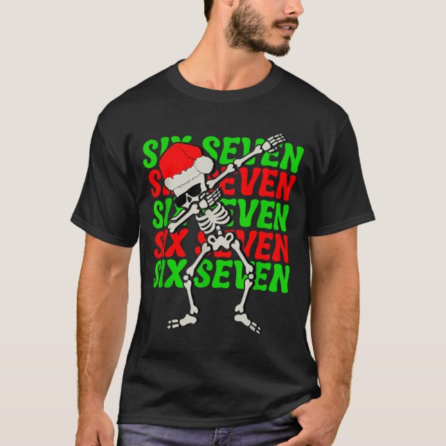 Camiseta 67 Natal Engraçado Seis Sete Meme Brainrot Dabbing (Frente)