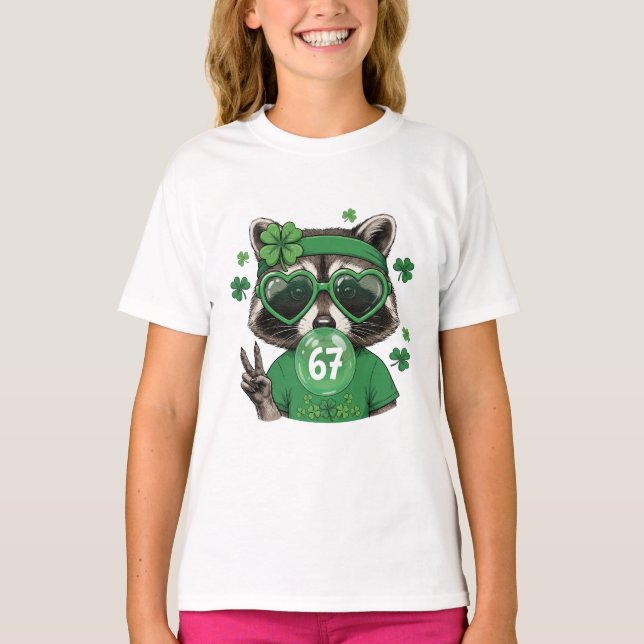 Camiseta 67 Sessenta e Sete Verde Dia de São Patrício (Frente)