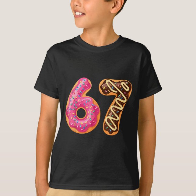 Camiseta 67 Six Seven Donut Meme Funny Sweet Sprinkles  (Frente)