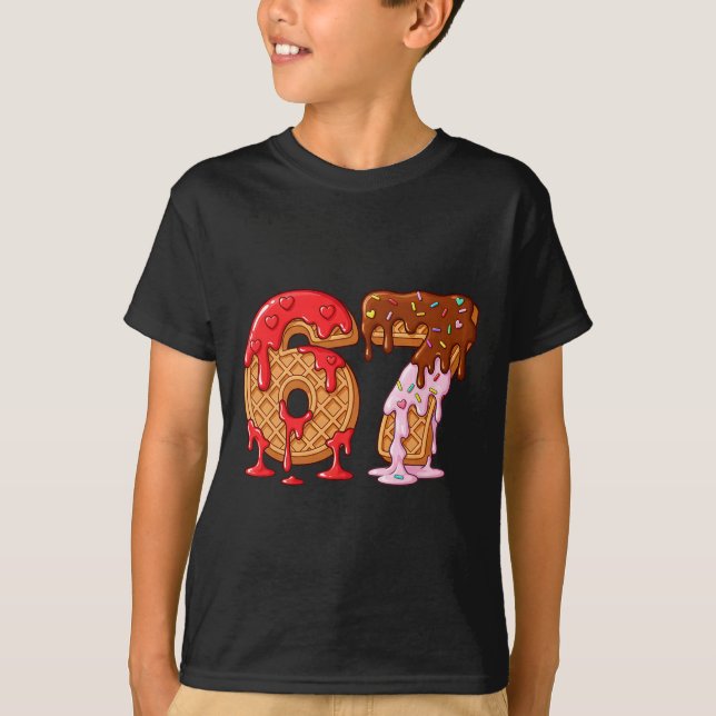 Camiseta 67 Sorvete Drip Meme Engraçado Seis Sete Dia dos N (Frente)