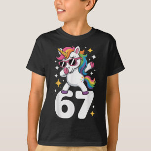 Camiseta 67 Unicórnio Dabbing Six Seven Meme Engraçado