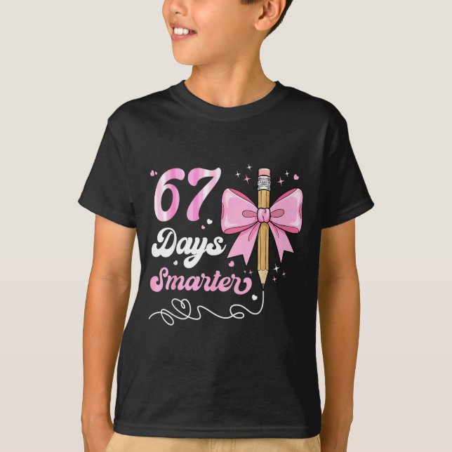 Camiseta 67th Day Of School 67 Days Smarter Coquette Bow Te (Frente)