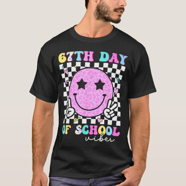 Camiseta 67th Day Of School Vibes Smile Face 67 Six Seven M (Frente)