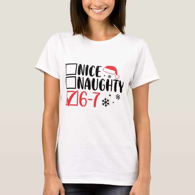 Camiseta “6 7” Lista de Natal de Santa: (Frente)