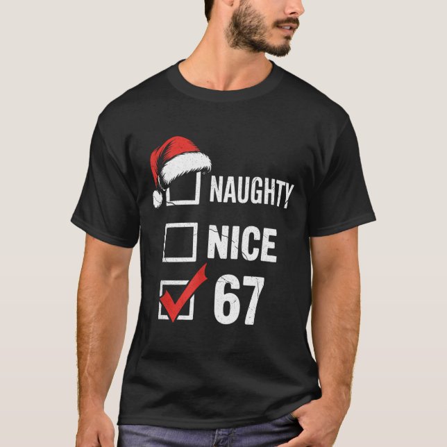 Camiseta 6-7 Meme Natal Travesso Bom 67 Seis Sete Divertido (Frente)