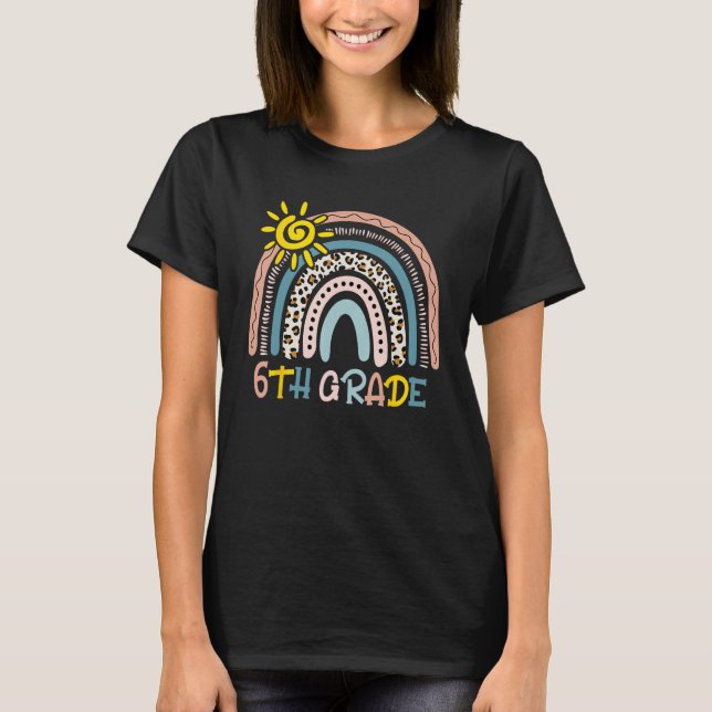 Camiseta 6th Grade Leopard Boho Rainbow Back To School Teac (Frente)