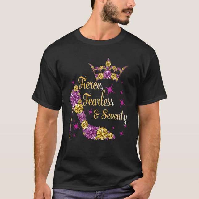 Camiseta 70 Birthday Fierce Fearce E Setenta Com Corvo (Frente)