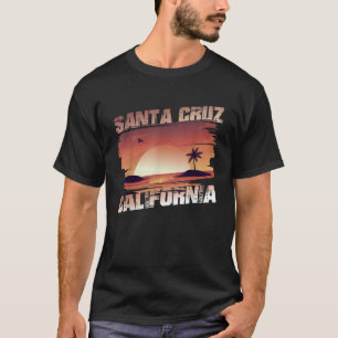 Camiseta 70 por 80 em Papais noeis da cidade da Califórnia