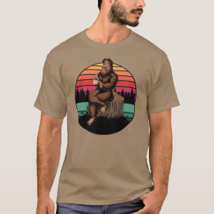 Camiseta 70s - Pé Grande Retroativo e Café