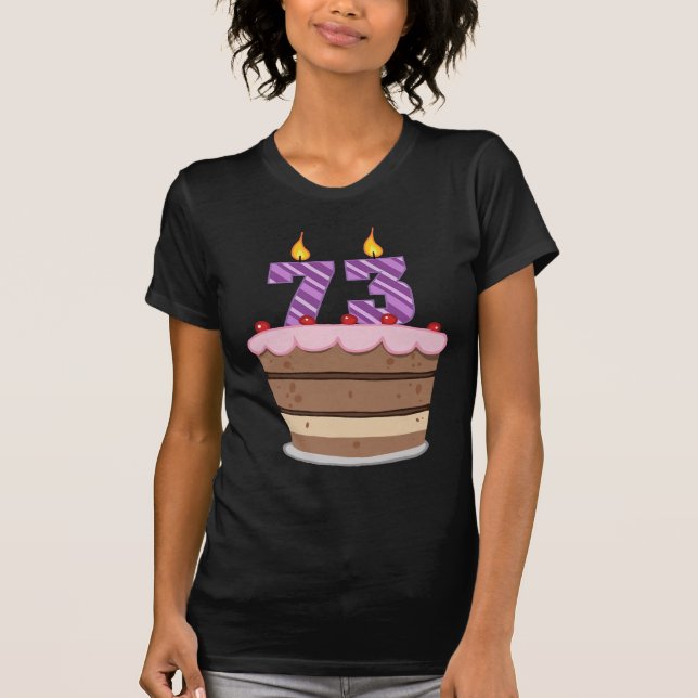 Camiseta 73 anos de idade no Bolo de Aniversário (Frente)