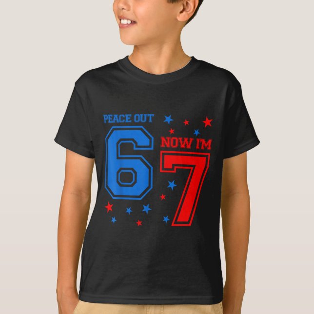 Camiseta 7 Years Old Birthday Peace Out 6 Now I'm 7 67 Birt (Frente)