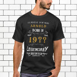 Camiseta 80 Birthday Adicionar Nome Ano Legendário Preto Do<br><div class="desc">Faça uma declaração especial e mostre seu estilo com nossa 80 Aniversário Adicione Nome Ano Legendário Camisa Dourada Negra. Perfeito para a sua próxima comemoração de aniversário, é personalizável e permite que você escolha um nome especial e um ano para ser impresso no Tee em um belo roteiro. A combinação...</div>