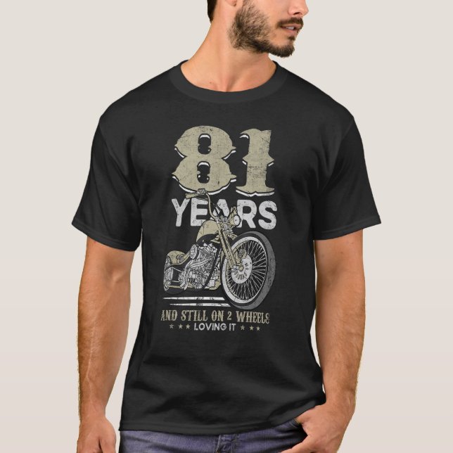 Camiseta 81 Anos E Ainda Em 2 Rodas Adorando-O 81.º Nascime (Frente)