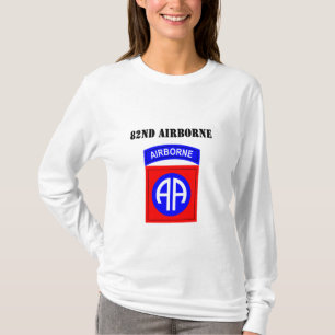 Camiseta 82nd Hoodie transportado por via aérea das