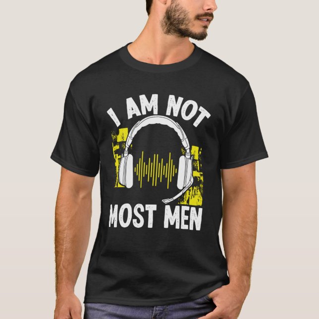 Camiseta 911 Dispatch Operator I am not most Men Thin Gold  (Frente)
