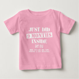 Camiseta 9 Meses Lá Dentro