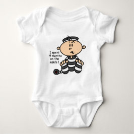 Camiseta 9 meses no prisioneiro interno do bebê