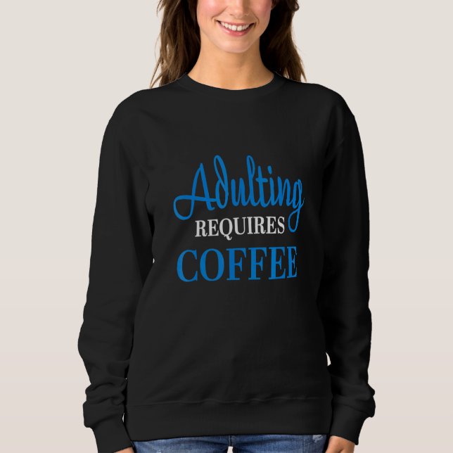 Camiseta A Adulção Requer Café (Frente)
