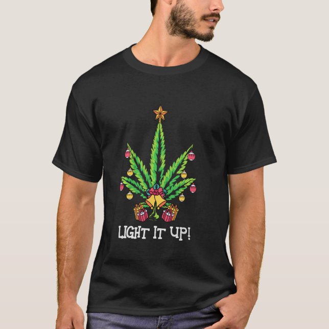Camiseta A Árvore De Natal Da Semana Acende-A Com Humor Sto (Frente)