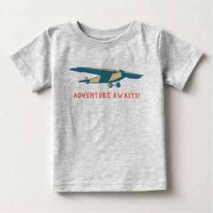 Camiseta A aventura espera o plano do vintage