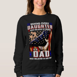 Camiseta A Bandeira Americana Por Trás De Cada Filha É Uma