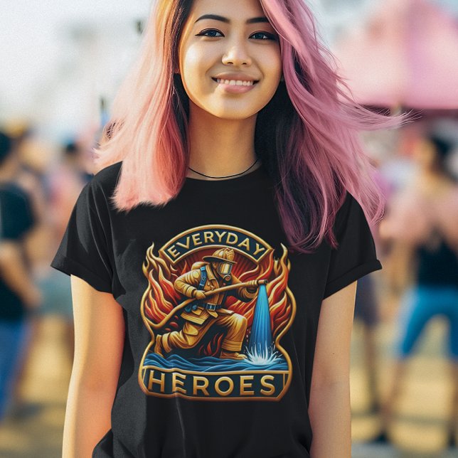 Camiseta A Batalha de Um Herói: Bombeiros Atacando Chamas (Criador carregado)