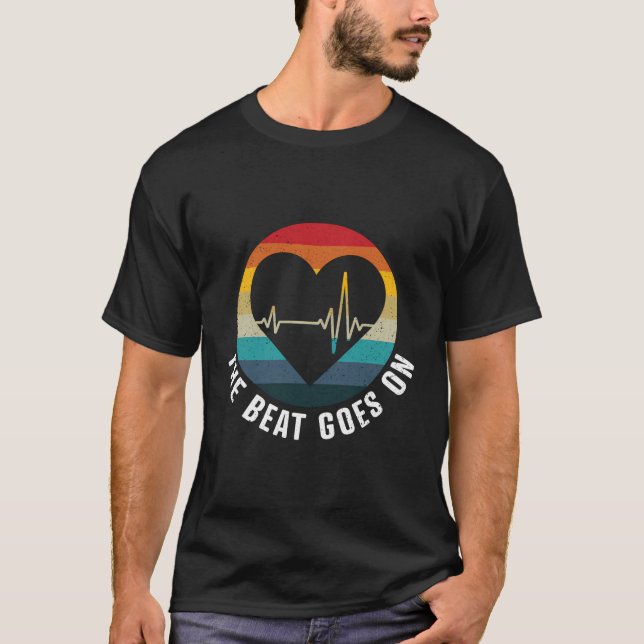 Camiseta A Batida Está Acontecendo - Sobrevivente De Ataque (Frente)