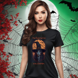 Camiseta A Boa Feiticeira está de Férias no Halloween