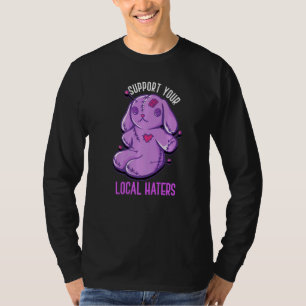 Camiseta A Boneca Voodoo Suporta O Seu Velho Odiador