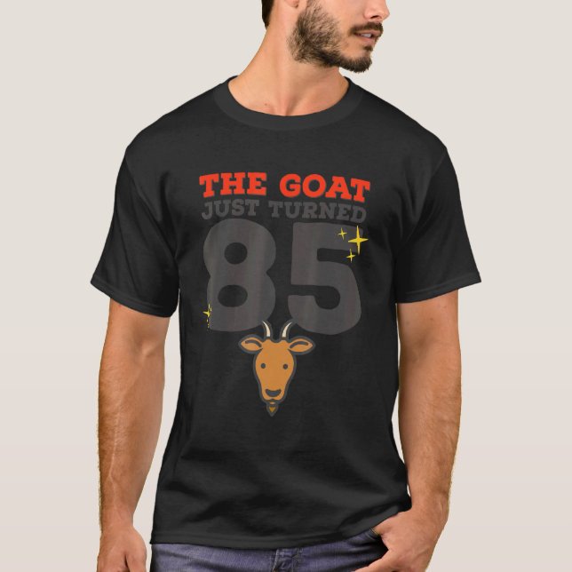Camiseta A Cabra Acaba de Completar 85 Aniversário de 85 an (Frente)