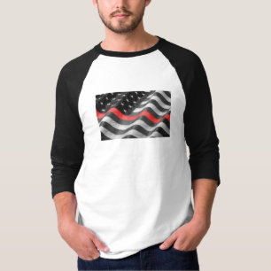 Camiseta A Delgada Linha Vermelha
