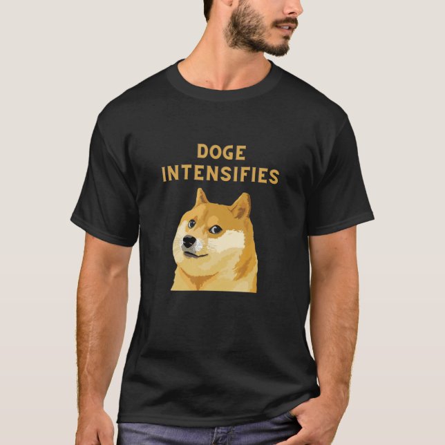 Camiseta A Dogecoina Intensifica A Criptomoeda (Frente)