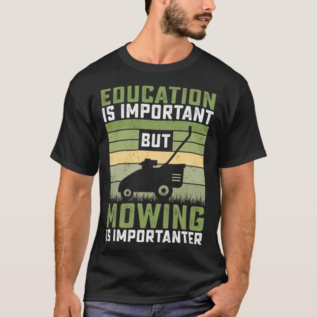 Camiseta A educação é importante, mas Mover é importante L (Frente)